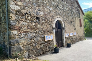 Les 12 tableaux de l'&eacute;glise.