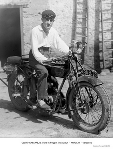 Casimir Gabarre, le jeune et fringant instituteur - Norgeat vers 1931 - Collection François Gabarre