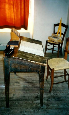 Salle de classe de l'&eacute;cole de Norgeat - Journ&eacute;es du Patrimoine - Septembre 1999 - GL